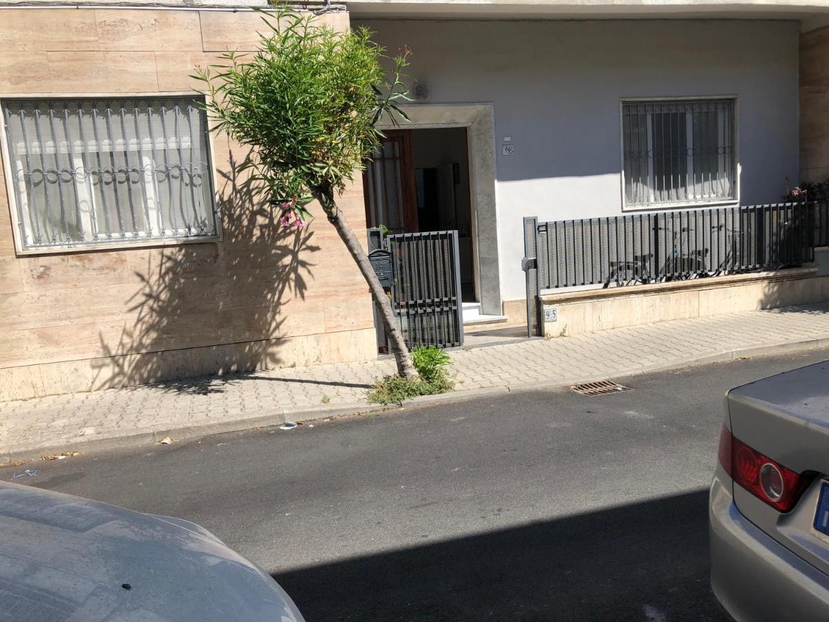 Casa Vacanze Diana Viareggio Exterior foto